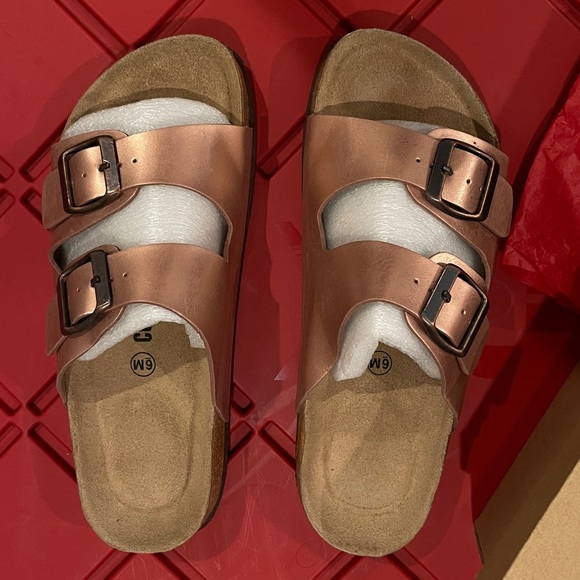 Sold - Picture 2 of 9